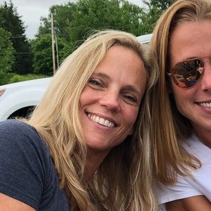 Meet your Posher, Lara